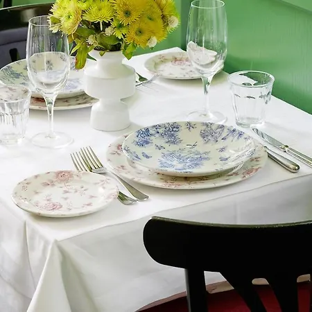 Готель Design Plattenhof 3*