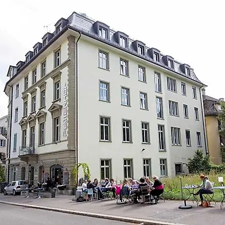 Design Plattenhof 3*