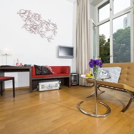 מלון Design Plattenhof 3*