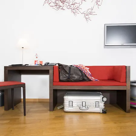 Design Plattenhof מלון